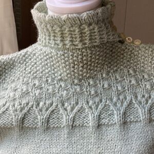 Berek NY Vintage Seafoam Handknit Sweater M